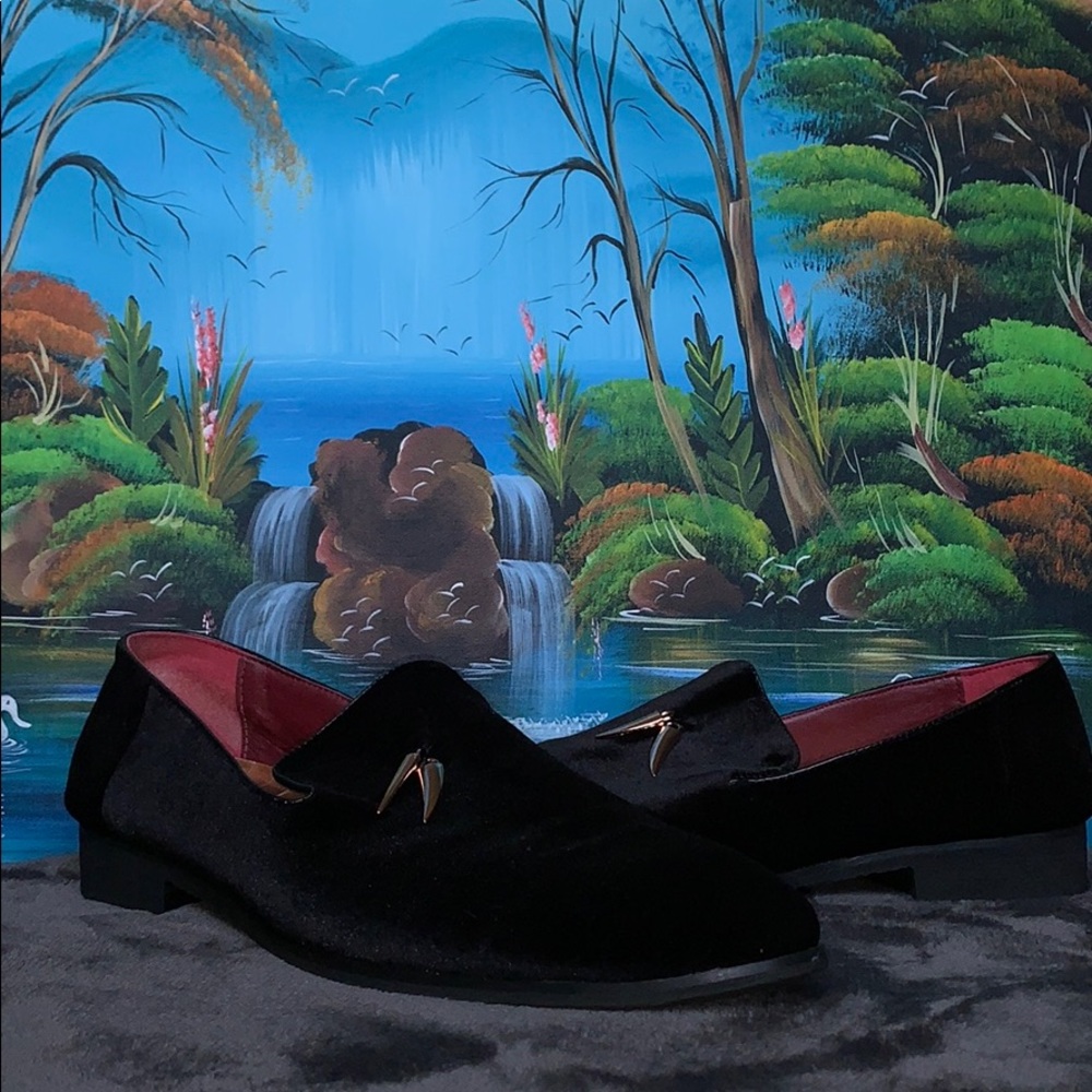 Dress shoes
